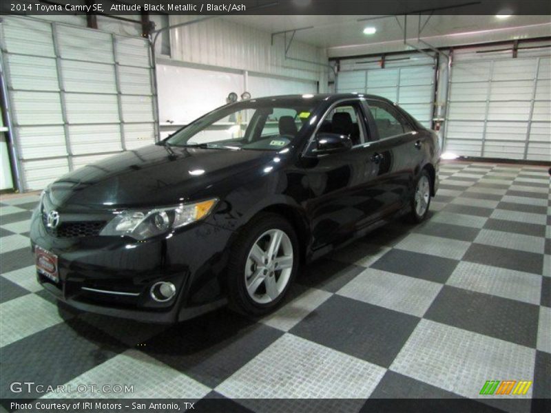 Attitude Black Metallic / Black/Ash 2014 Toyota Camry SE