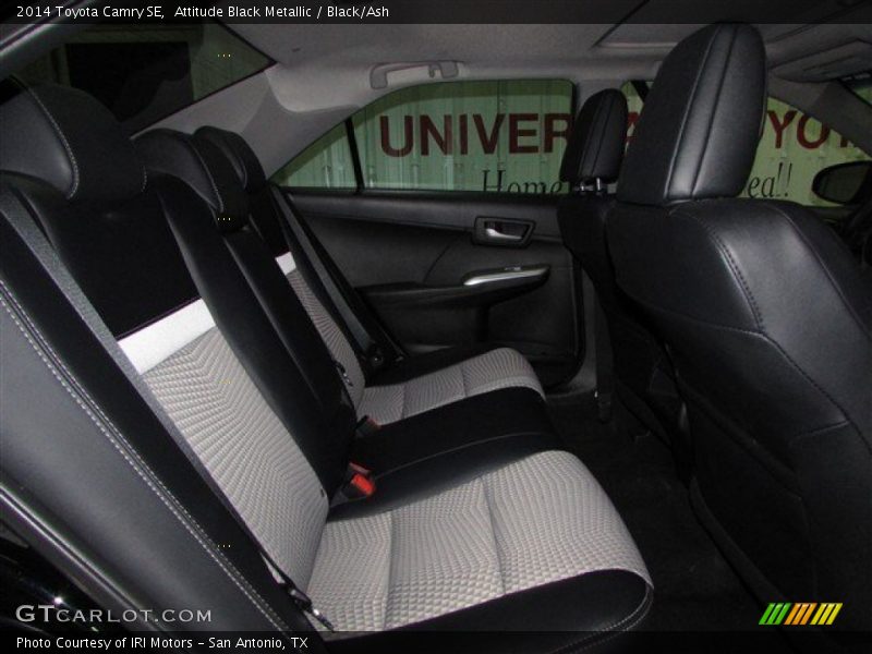 Attitude Black Metallic / Black/Ash 2014 Toyota Camry SE