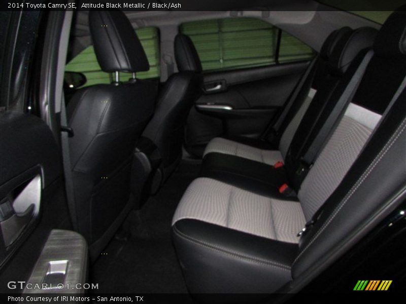 Attitude Black Metallic / Black/Ash 2014 Toyota Camry SE