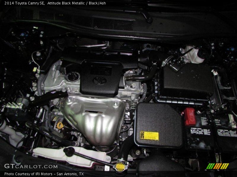 Attitude Black Metallic / Black/Ash 2014 Toyota Camry SE