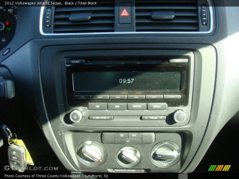Black / Titan Black 2012 Volkswagen Jetta SE Sedan