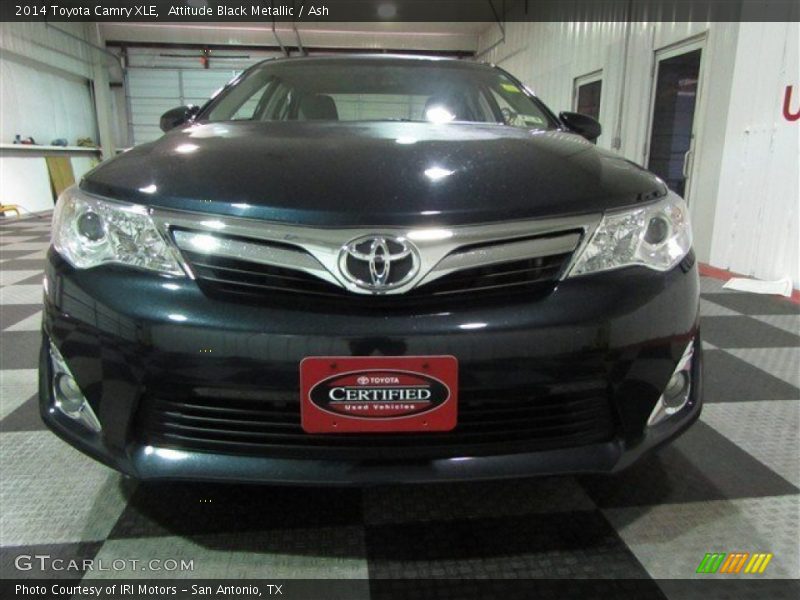 Attitude Black Metallic / Ash 2014 Toyota Camry XLE