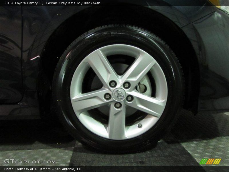 Cosmic Gray Metallic / Black/Ash 2014 Toyota Camry SE