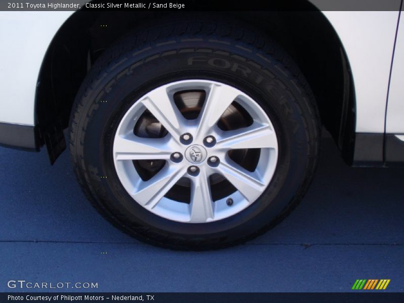 Classic Silver Metallic / Sand Beige 2011 Toyota Highlander