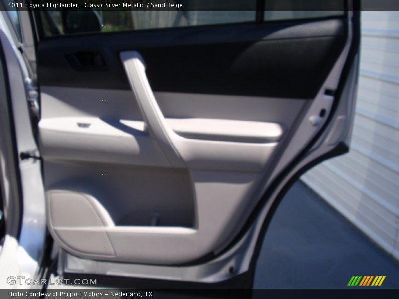 Classic Silver Metallic / Sand Beige 2011 Toyota Highlander