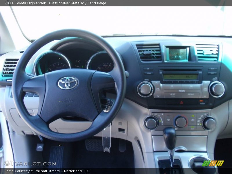 Classic Silver Metallic / Sand Beige 2011 Toyota Highlander