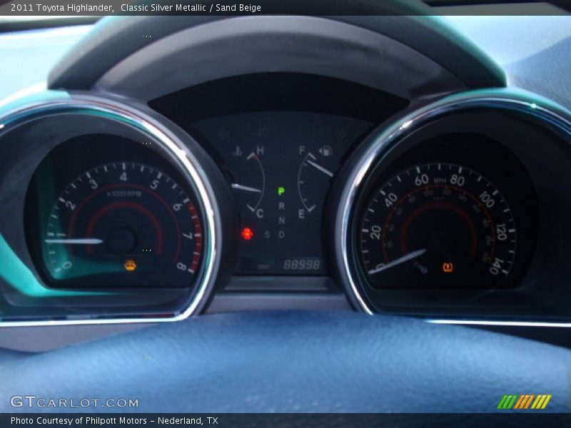 Classic Silver Metallic / Sand Beige 2011 Toyota Highlander