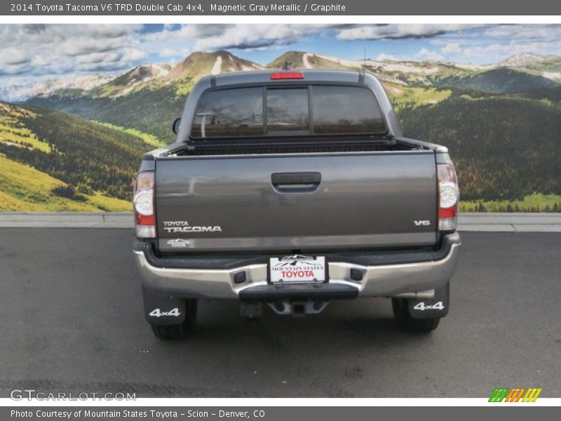 Magnetic Gray Metallic / Graphite 2014 Toyota Tacoma V6 TRD Double Cab 4x4