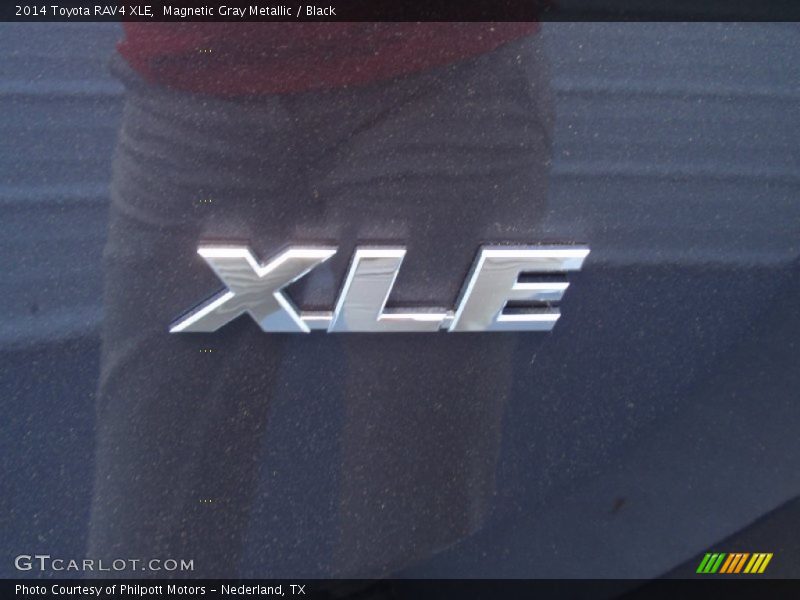 Magnetic Gray Metallic / Black 2014 Toyota RAV4 XLE