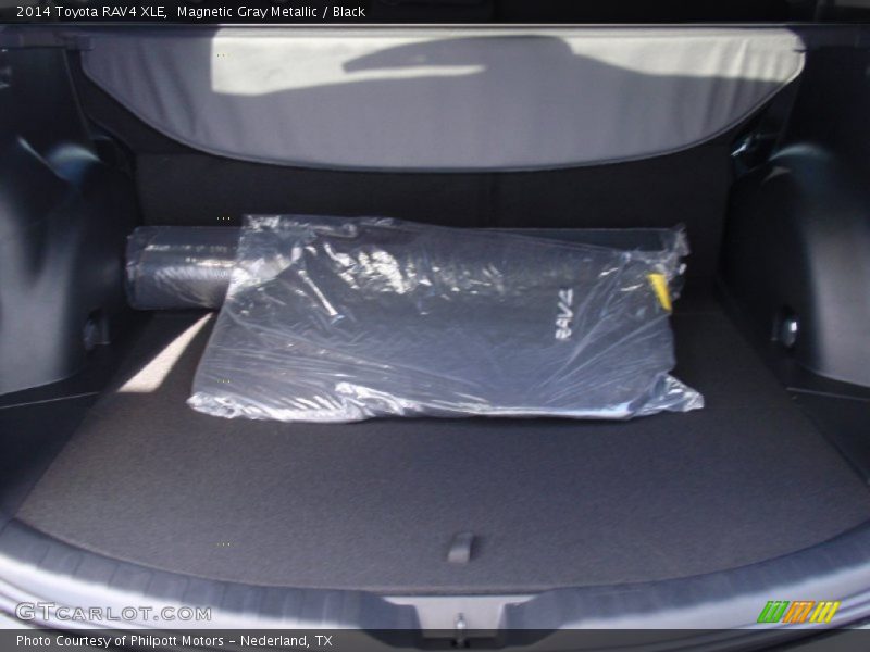 Magnetic Gray Metallic / Black 2014 Toyota RAV4 XLE