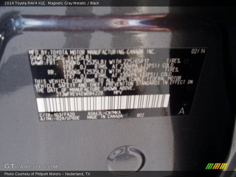Magnetic Gray Metallic / Black 2014 Toyota RAV4 XLE