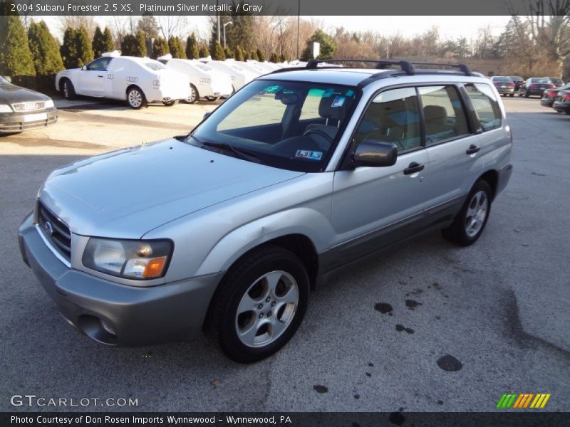 Front 3/4 View of 2004 Forester 2.5 XS