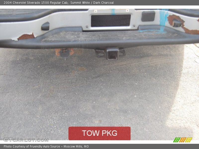 Summit White / Dark Charcoal 2004 Chevrolet Silverado 1500 Regular Cab