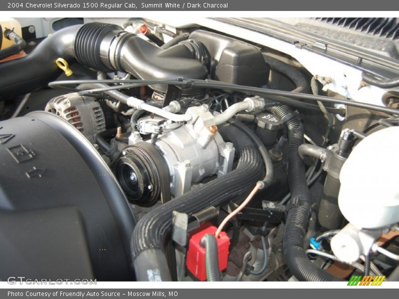 Summit White / Dark Charcoal 2004 Chevrolet Silverado 1500 Regular Cab
