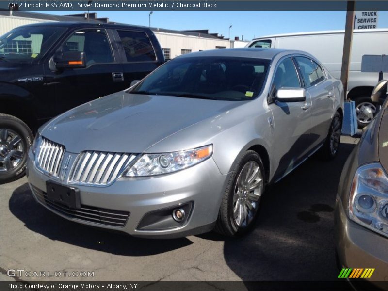 Front 3/4 View of 2012 MKS AWD