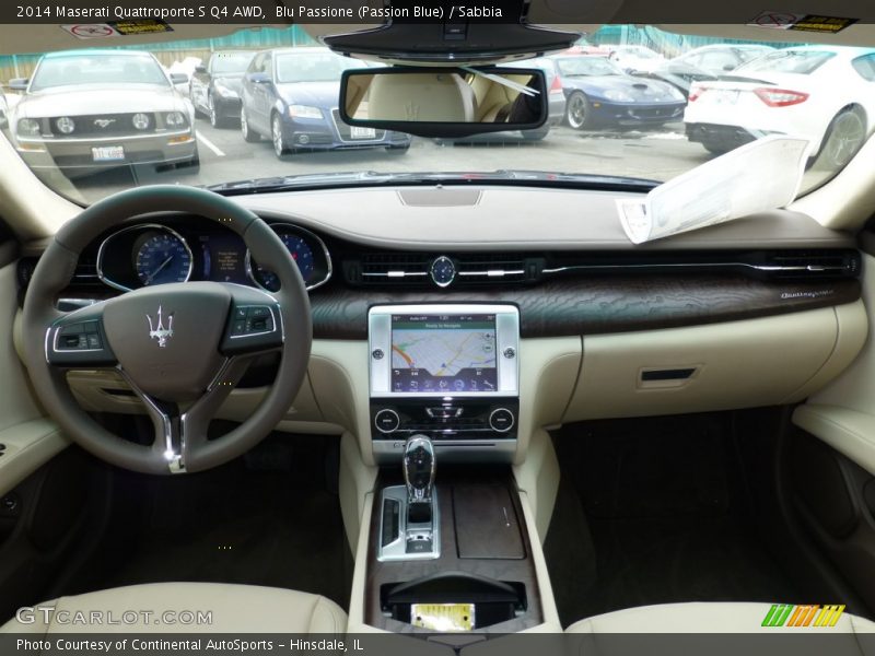 Dashboard of 2014 Quattroporte S Q4 AWD