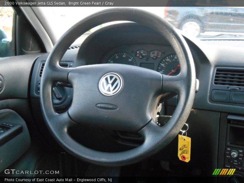 Bright Green Pearl / Gray 2000 Volkswagen Jetta GLS Sedan