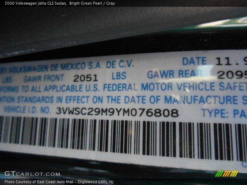 Bright Green Pearl / Gray 2000 Volkswagen Jetta GLS Sedan