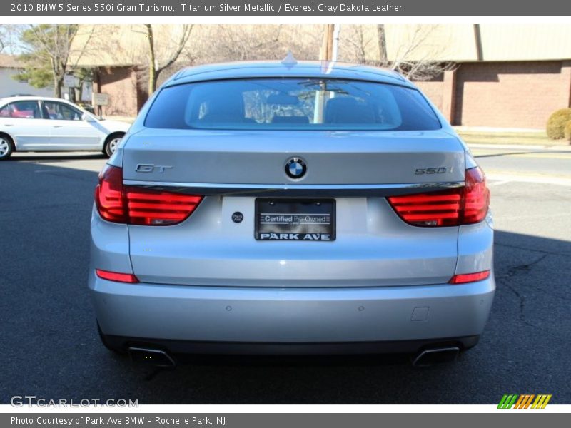 Titanium Silver Metallic / Everest Gray Dakota Leather 2010 BMW 5 Series 550i Gran Turismo