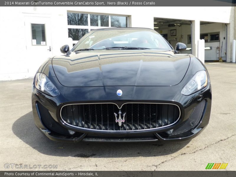 Nero (Black) / Rosso Corallo 2014 Maserati GranTurismo Convertible GranCabrio Sport