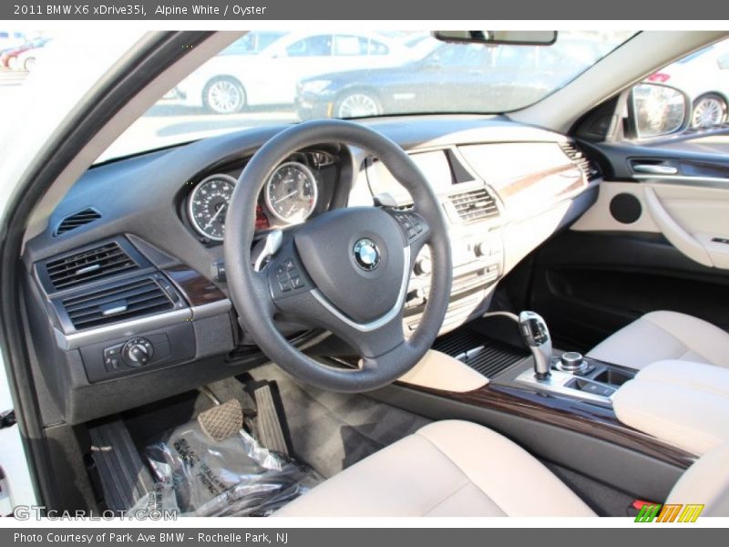 Alpine White / Oyster 2011 BMW X6 xDrive35i