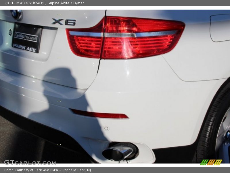 Alpine White / Oyster 2011 BMW X6 xDrive35i