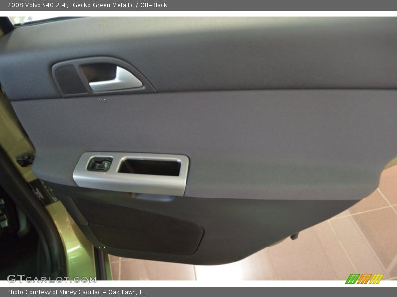 Gecko Green Metallic / Off-Black 2008 Volvo S40 2.4i