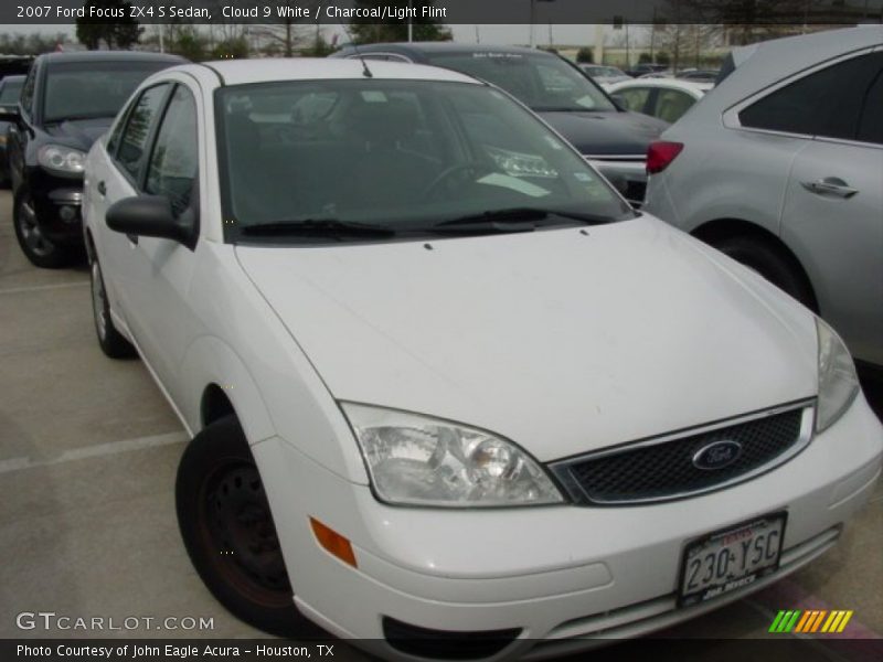Cloud 9 White / Charcoal/Light Flint 2007 Ford Focus ZX4 S Sedan