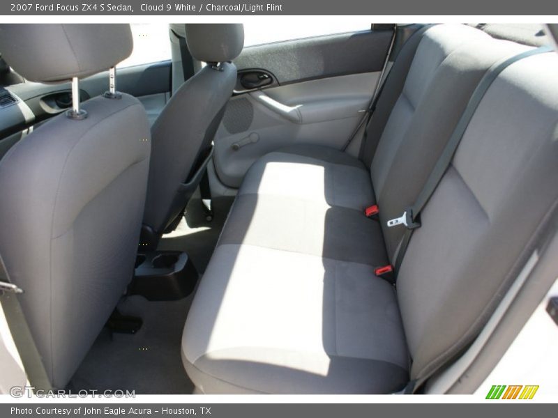 Cloud 9 White / Charcoal/Light Flint 2007 Ford Focus ZX4 S Sedan