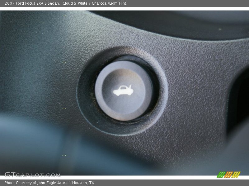 Cloud 9 White / Charcoal/Light Flint 2007 Ford Focus ZX4 S Sedan