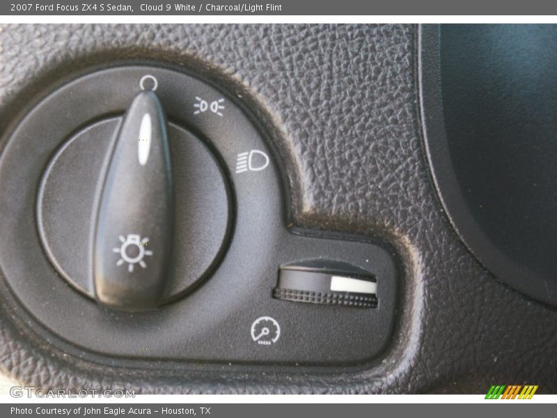 Cloud 9 White / Charcoal/Light Flint 2007 Ford Focus ZX4 S Sedan