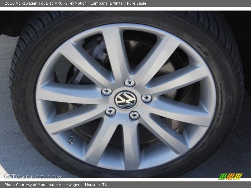 Campanella White / Pure Beige 2010 Volkswagen Touareg VR6 FSI 4XMotion