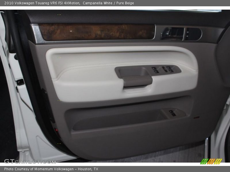 Campanella White / Pure Beige 2010 Volkswagen Touareg VR6 FSI 4XMotion