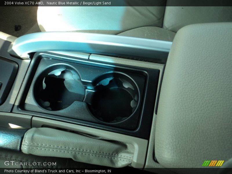 Nautic Blue Metallic / Beige/Light Sand 2004 Volvo XC70 AWD