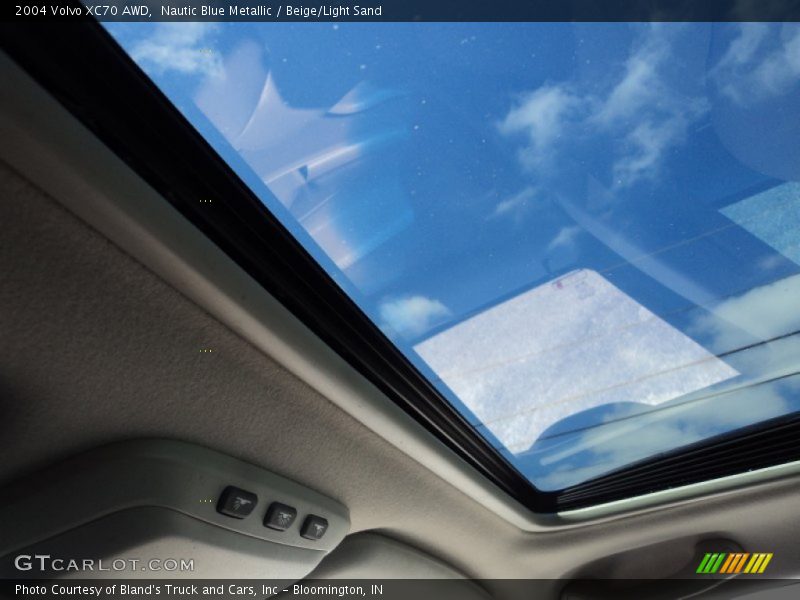 Nautic Blue Metallic / Beige/Light Sand 2004 Volvo XC70 AWD