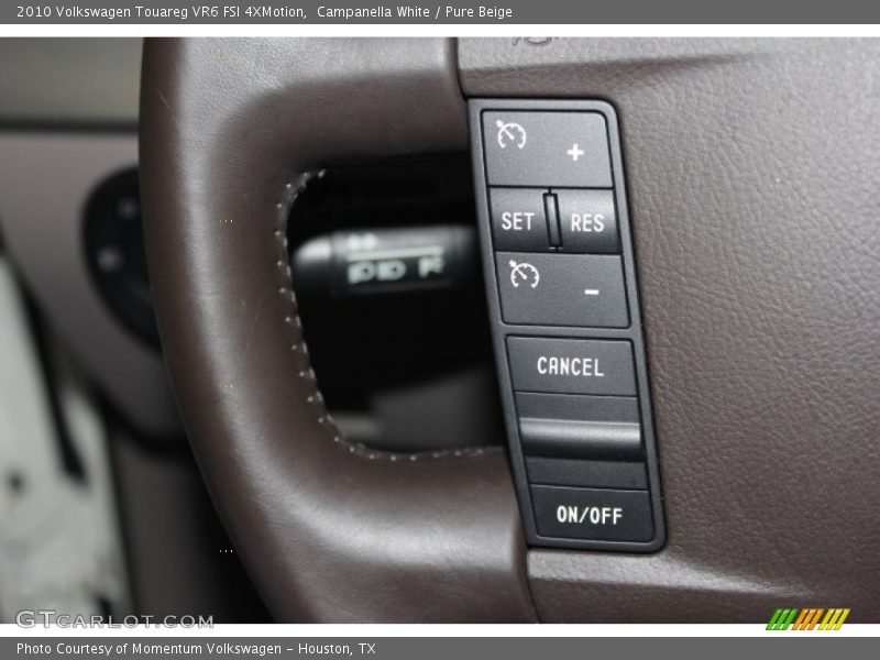 Campanella White / Pure Beige 2010 Volkswagen Touareg VR6 FSI 4XMotion