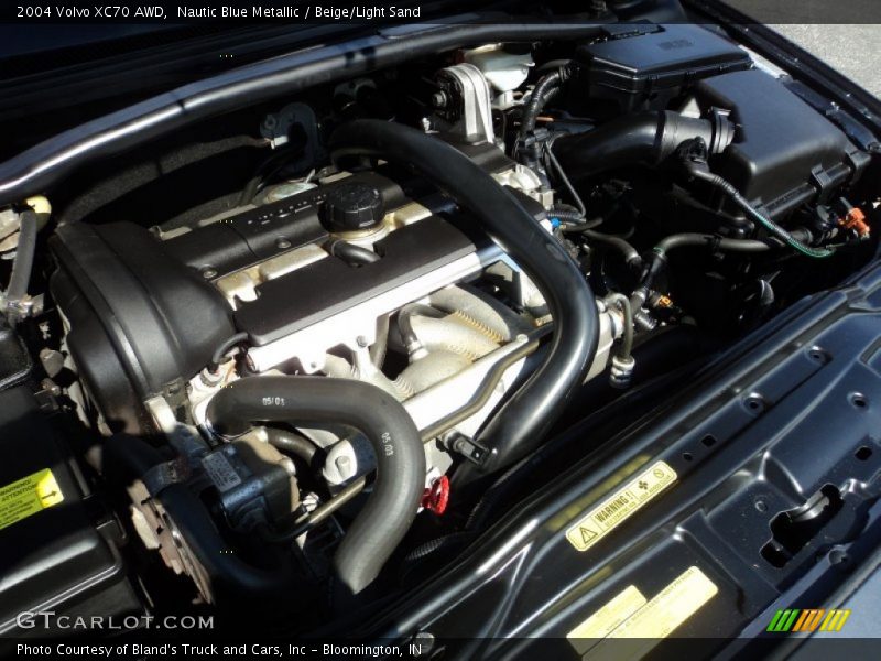 Nautic Blue Metallic / Beige/Light Sand 2004 Volvo XC70 AWD