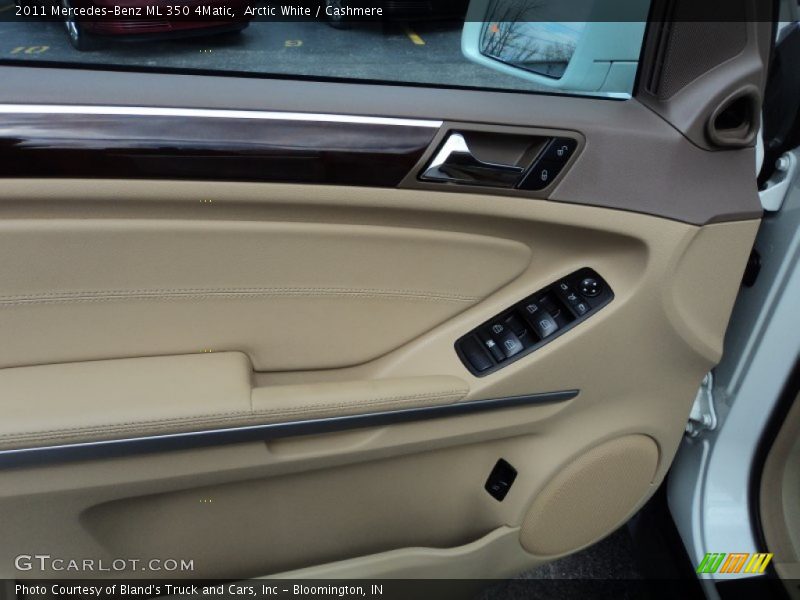 Arctic White / Cashmere 2011 Mercedes-Benz ML 350 4Matic