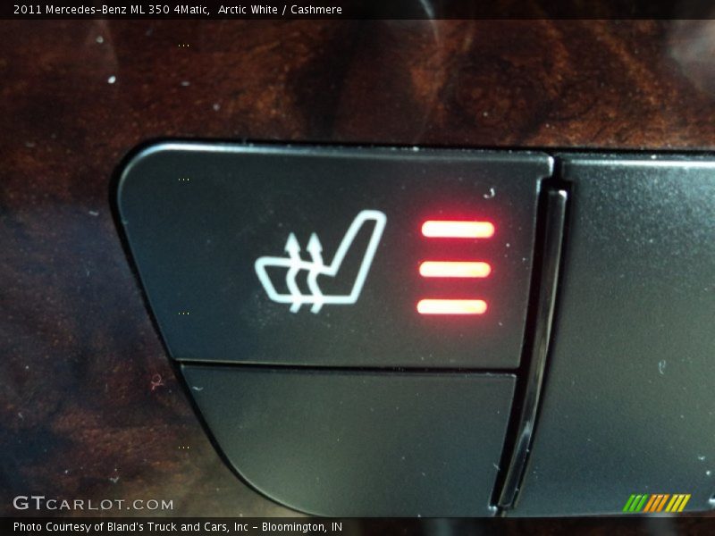 Arctic White / Cashmere 2011 Mercedes-Benz ML 350 4Matic