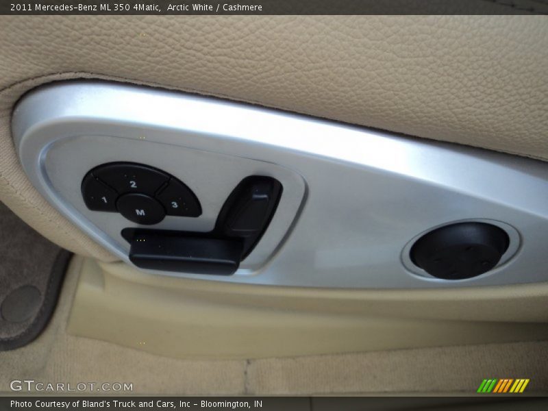 Arctic White / Cashmere 2011 Mercedes-Benz ML 350 4Matic