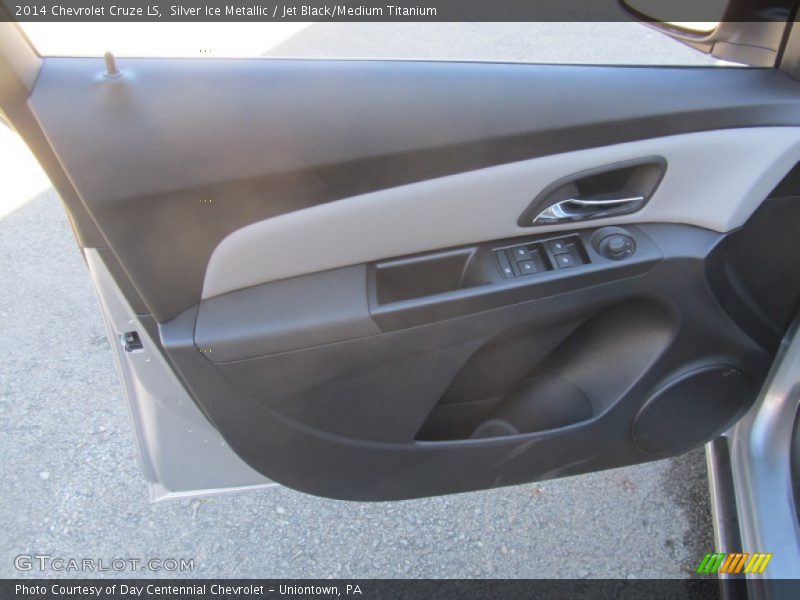 Silver Ice Metallic / Jet Black/Medium Titanium 2014 Chevrolet Cruze LS