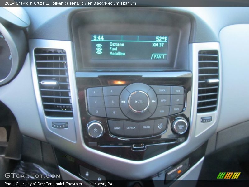Silver Ice Metallic / Jet Black/Medium Titanium 2014 Chevrolet Cruze LS