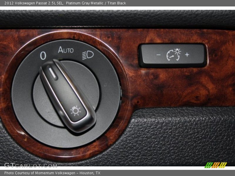 Platinum Gray Metallic / Titan Black 2012 Volkswagen Passat 2.5L SEL