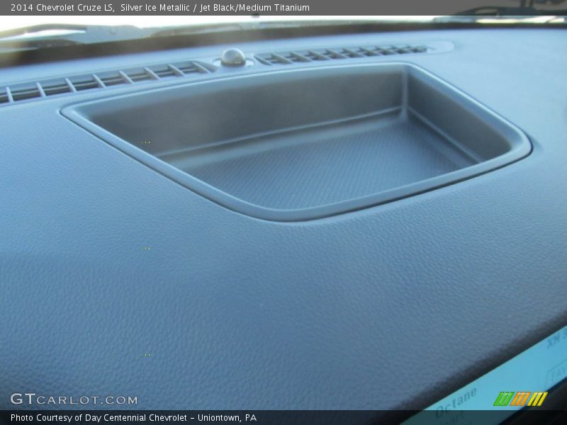 Silver Ice Metallic / Jet Black/Medium Titanium 2014 Chevrolet Cruze LS