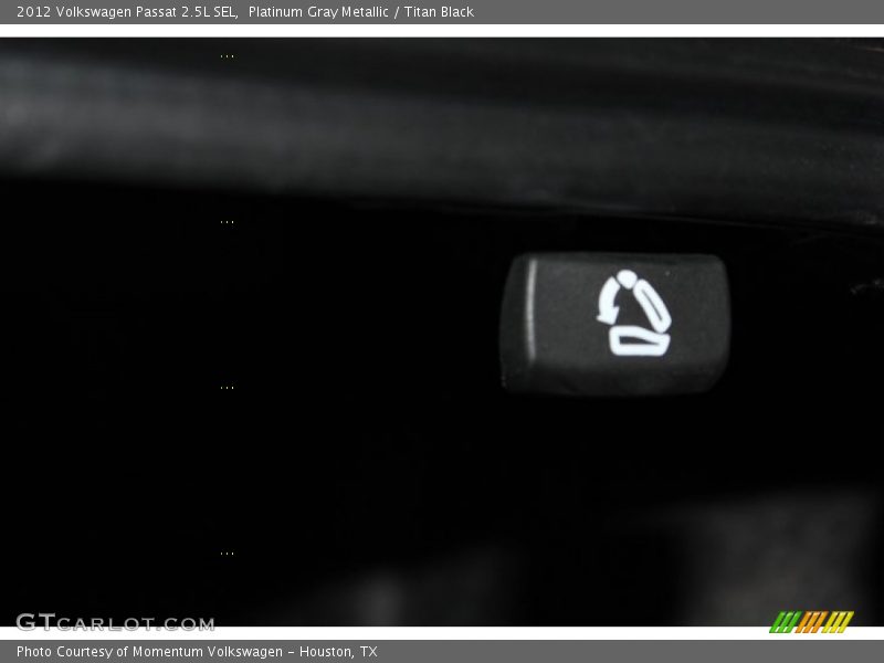Platinum Gray Metallic / Titan Black 2012 Volkswagen Passat 2.5L SEL