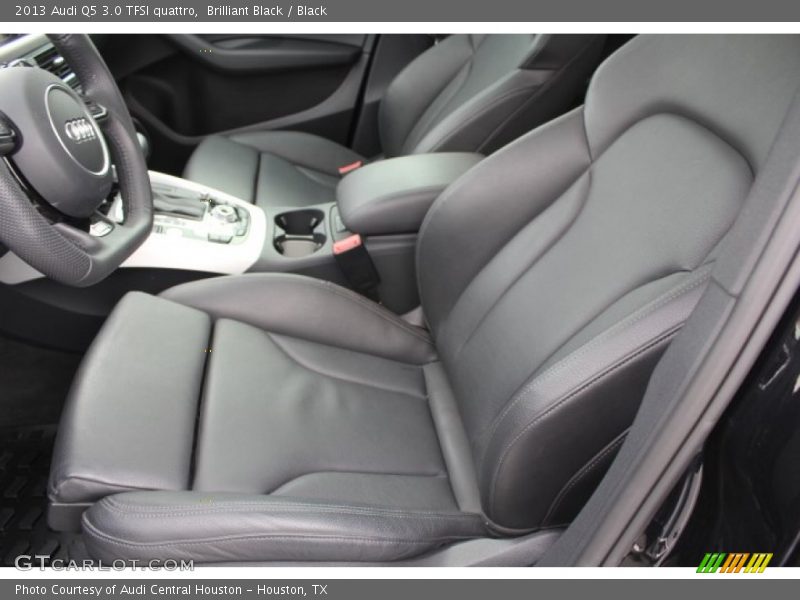Front Seat of 2013 Q5 3.0 TFSI quattro