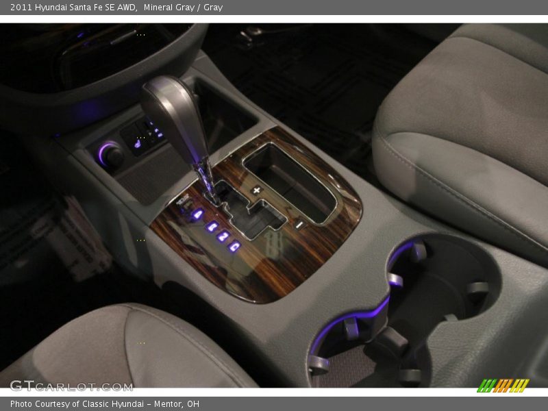 Mineral Gray / Gray 2011 Hyundai Santa Fe SE AWD