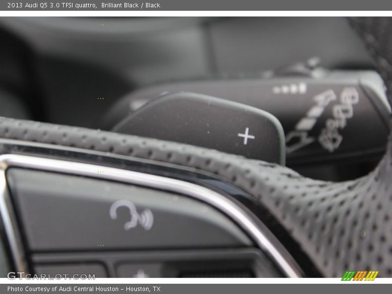 Brilliant Black / Black 2013 Audi Q5 3.0 TFSI quattro