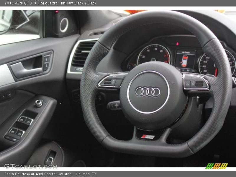  2013 Q5 3.0 TFSI quattro Steering Wheel