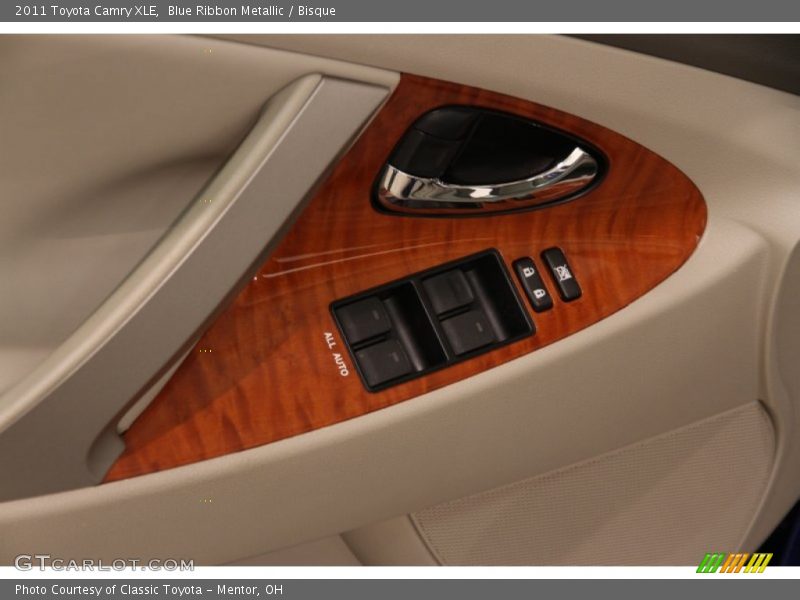 Blue Ribbon Metallic / Bisque 2011 Toyota Camry XLE